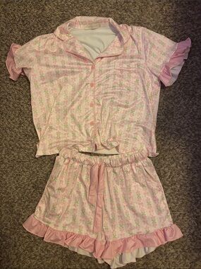 NWOT Pink Floral Ruffle Pajama Set